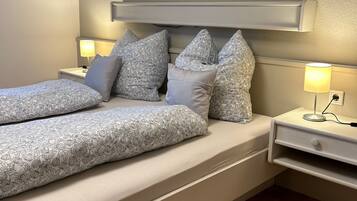 2 Schlafzimmer, Bügeleisen/Bügelbrett, kostenloses WLAN, Bettwäsche