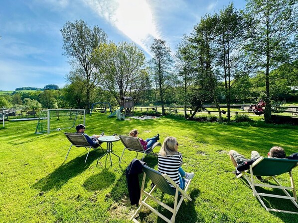 Children’s area - Holiday Apartment '7, 70sqm' with Shared Terrace, Shared Garden and Wi-Fi (Schmallenberg)