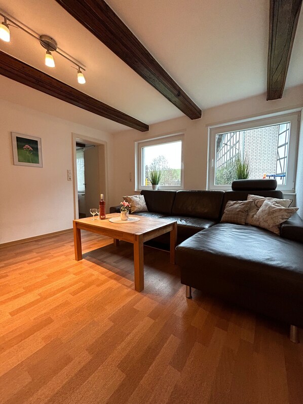 Televisión, tenis de mesa y estéreo 