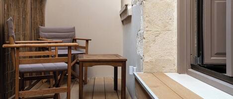 Kamar Deluks | Teras/patio