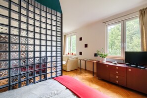 1 chambre, fer et planche à repasser, Wi-Fi, draps fournis