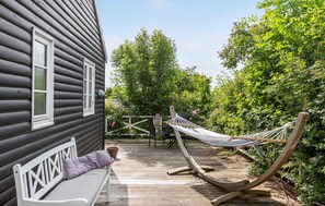 Terrace/patio - Cozy home in Dronningmølle with WiFi (Dronningmølle)