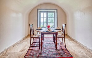 تناول الطعام