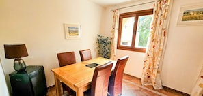 Dining - SIM01 (Ayamonte)