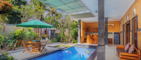 Deluxe Double Room, Garden View | Terrace/patio