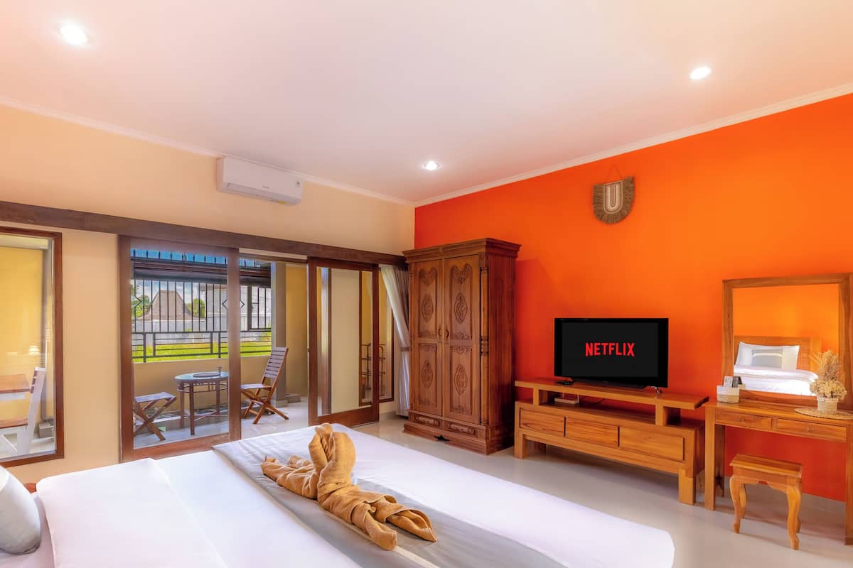 Deluxe Double Room, Garden View | In-room safe, desk, laptop workspace, free WiFi