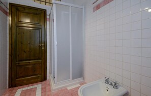 Shower - Stunning home in Campiglia Marittima (Campiglia Marittima)