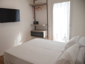 Junior-sviitti, merinäköala | Tallelokero huoneessa, äänieristys, ilmainen Wi-Fi