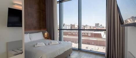 2 bedrooms, travel crib, free WiFi, wheelchair access