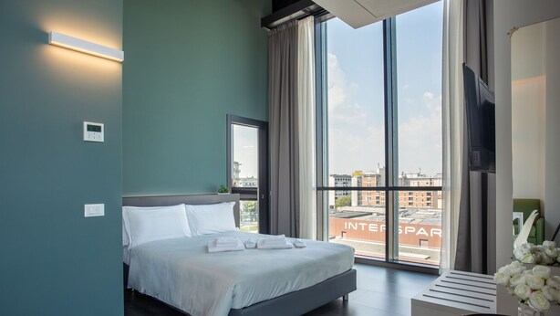 2 bedrooms, travel cot, free WiFi - Htm Tower - 503 - 504 Fragment Deluxe Plus by Halldis (Mestre)