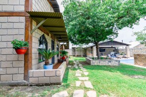 Unclassified image, 5 of 34, button - Quinta Allende |Alberca, Bar, Palapa con asador, Futbol, Voleibol, Juegos Infantiles (Los Adobes)