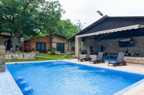 Quinta Allende |Alberca, Bar, Palapa con asador, Futbol, Voleibol, Juegos Infantiles