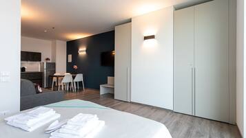 1 bedroom, travel crib, free WiFi, wheelchair access
