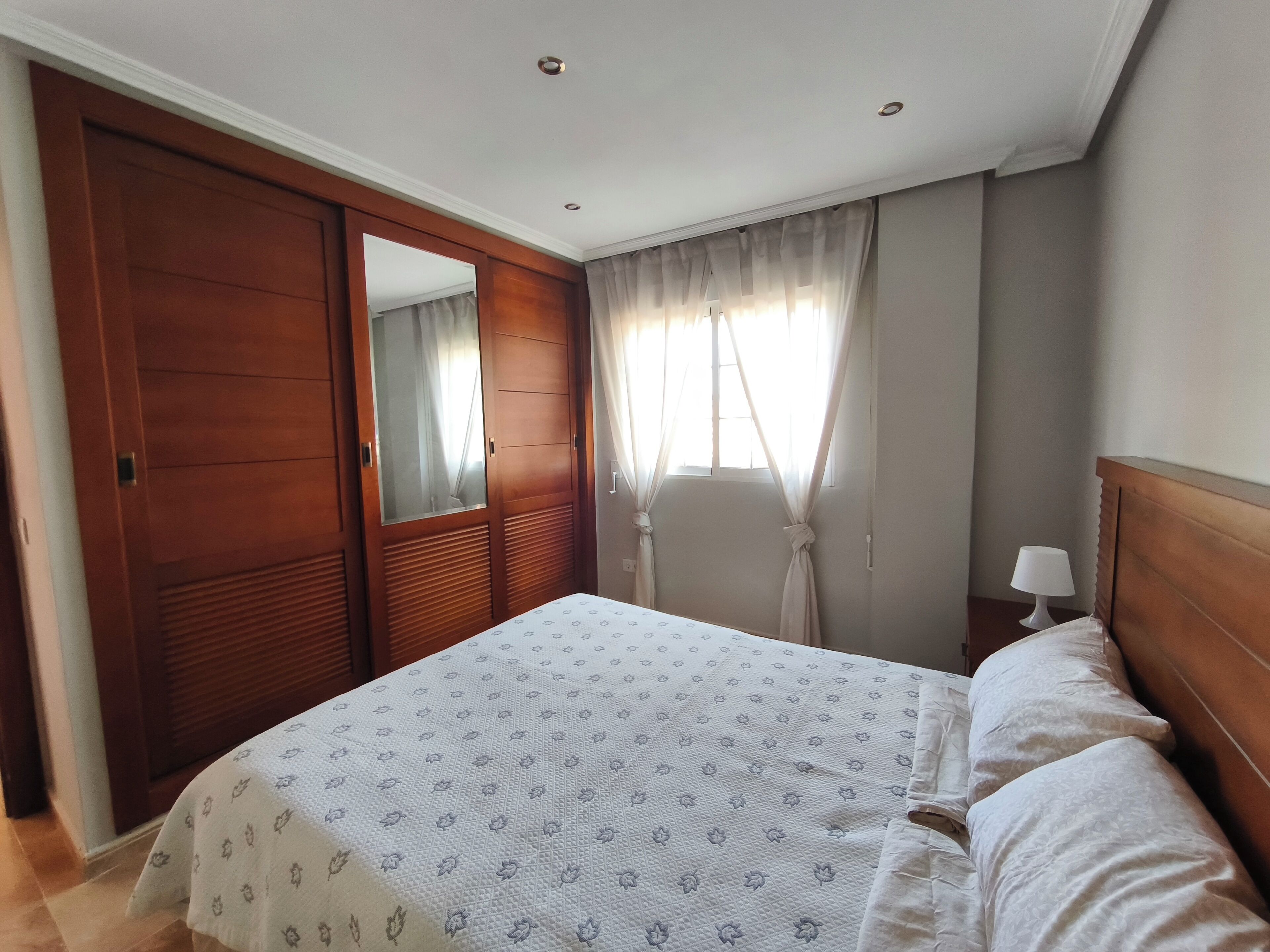 4 slaapkamers, wifi, beddengoed