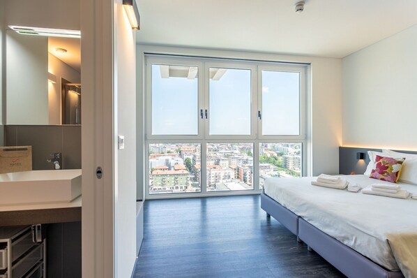 1 bedroom, travel crib, free WiFi, wheelchair access