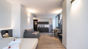 1 bedroom, travel crib, WiFi (free)