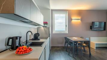 Kühlschrank, Herdplatte, Geschirrspüler