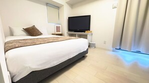 Superior Apartment, Balcony, City View | Blackout drapes, soundproofing, iron/ironing board, free WiFi