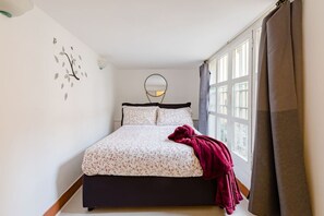 2 soveværelser, skrivebord, strygejern/strygebræt, gratis Wi-Fi