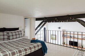 2 chambres, bureau, fer et planche à repasser, Wi-Fi gratuit