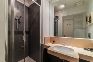 Hair dryer, towels