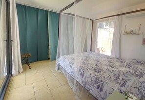 4 soverom, skrivebord, strykejern/-brett og wi-fi