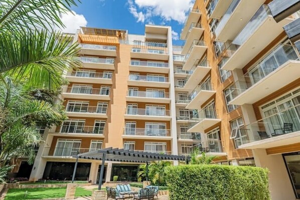 Exterior - Very Spacious 3-Bedroom Apartment at Kikambala (Nairobi)