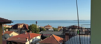 Central Studios with Sea View