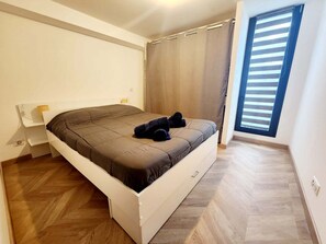 1 chambre, fer et planche à repasser, Wi-Fi, draps fournis