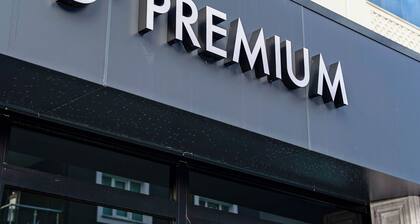 D Premium Hotel