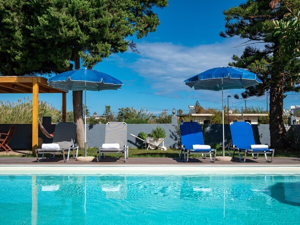 Apartment | Pool | Outdoor pool - Comfortable Apartment in Platanes (Rethymno)