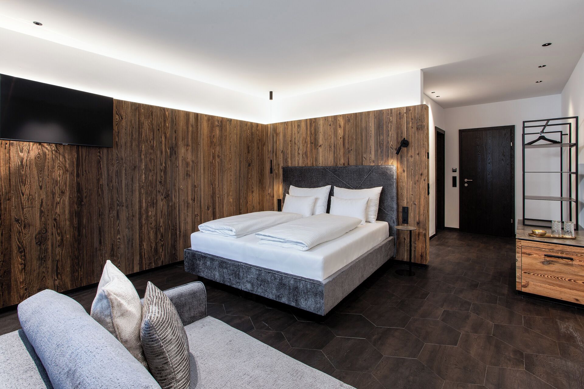 Tremannsrom – deluxe, balkong, fjellutsikt | Safe på rommet og wi-fi (inkludert)