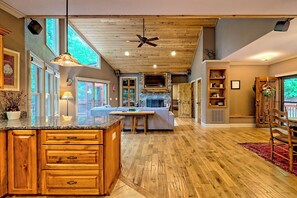 Smart TV, fireplace, video games, DVD player