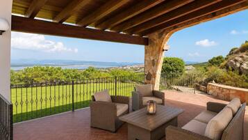 Deluxe Apartment, Sea View | Terrace/patio