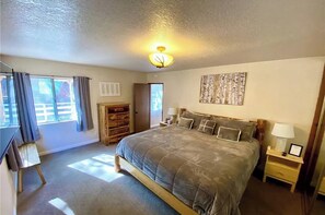 Signature House, 3 Bedrooms, Patio - Blissful Pines (Big Bear Lake)