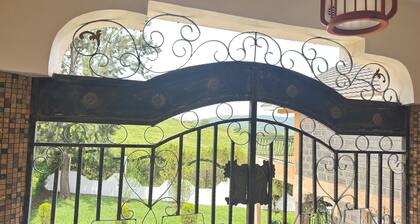 Lux Suites Lakeview Mansion Nakuru