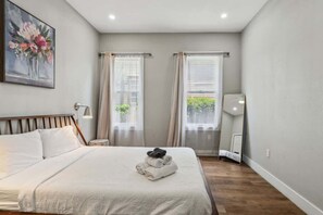 7 bedrooms, free WiFi, bed sheets
