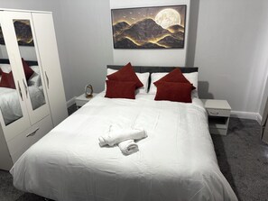 2 sovrum, strykjärn/strykbräda, wi-fi och sängkläder