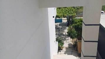 Pintu masuk interior