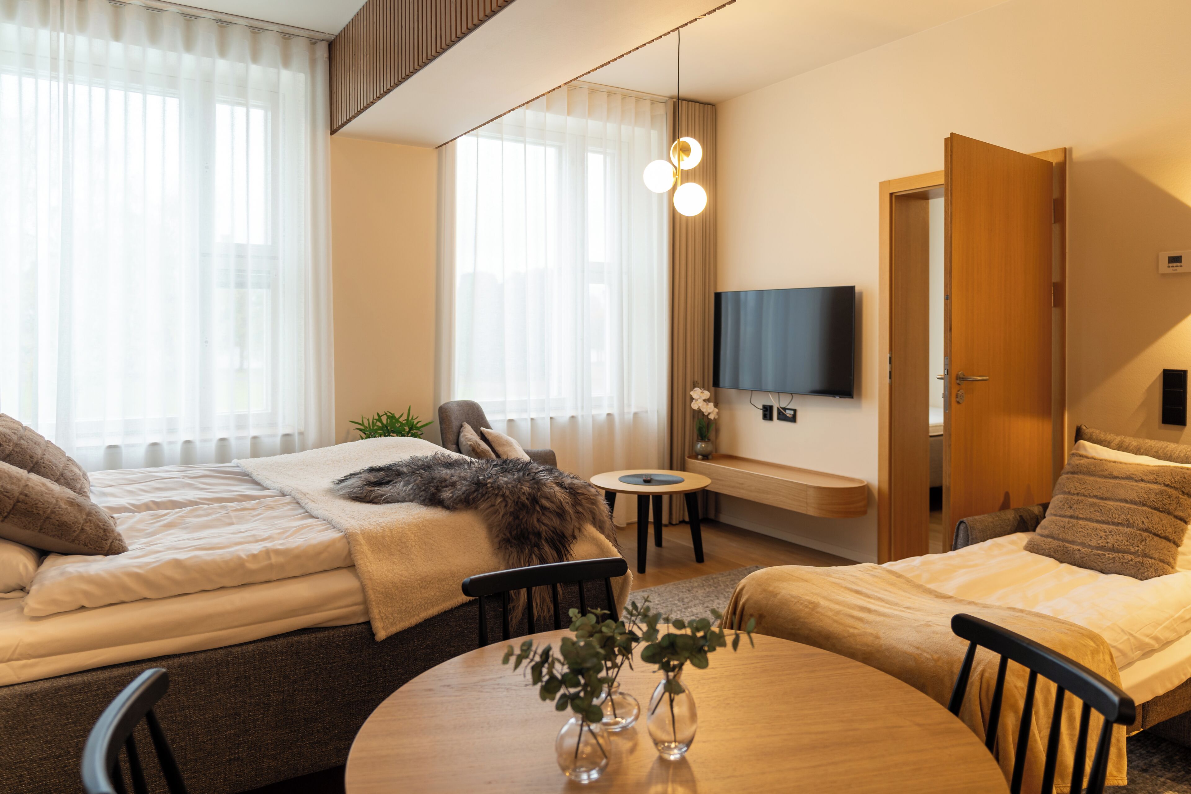 Photo - Postmaster Hotel