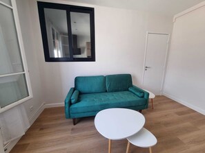 Smart-tv och eldstad