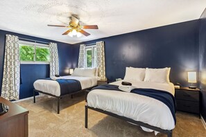 3 bedrooms, desk, iron/ironing board, WiFi