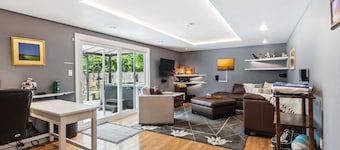 Family-Friendly 3BR Retreat with Pool, Hot Tub & Spacious Yard