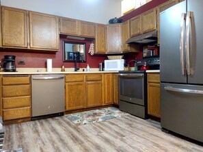 Private kitchen - Wonderful Upper Unit, 2-bedroom home in North Pole Duplex (North Pole)