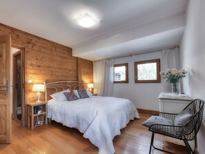 4 camere, Wi-Fi gratuito, lenzuola