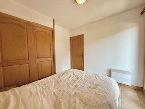 1 quarto