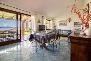 TV - GuestHost - Seaview Villa with Garden & Veranda (Palau)