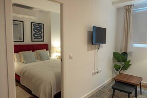 1 chambre, fer et planche à repasser, lit parapluie, Wi-Fi