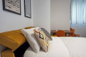 1 室のベッドルーム、アイロン / アイロン台、WiFi、ベッドシーツ
