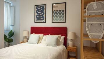 1 chambre, fer et planche Ă repasser, lit parapluie, Wi-Fi